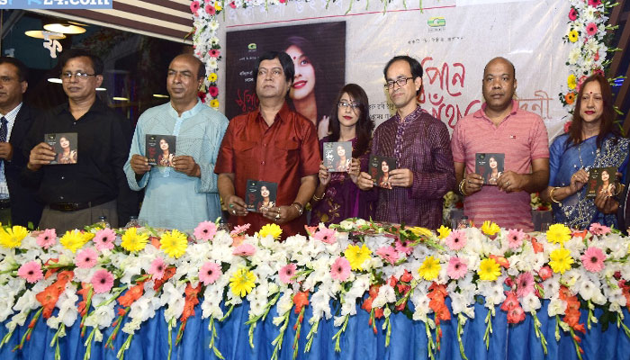 ‘স্বপনে গাঁথা রবে’ নিয়ে সংগীত জগতে নন্দিনী হালদারের আত্মপ্রকাশ