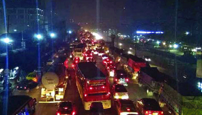 ঢাকা-ময়মনসিংহ মহাসড়কে যান চলাচল শুরু