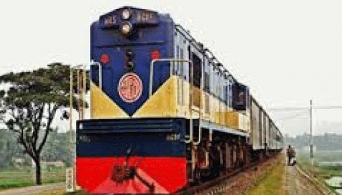 ময়মনসিংহ রুটে ৫ ঘণ্টা পর ট্রেন চলাচল শুরু