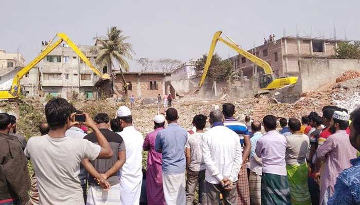 বুড়িগঙ্গার তীরে দ্বিতীয় দফায় উচ্ছেদ অভিযান শুরু