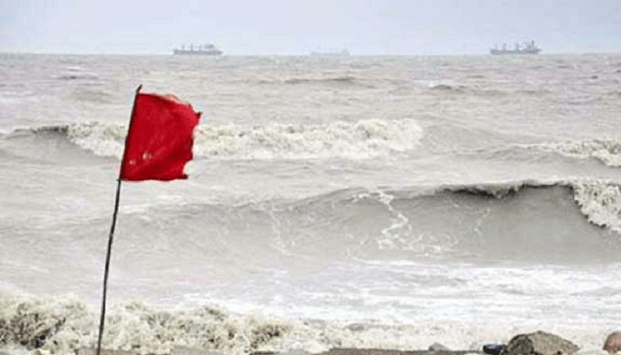 চার সমুদ্রবন্দরে ২ নম্বর সর্তকতা সংকেত