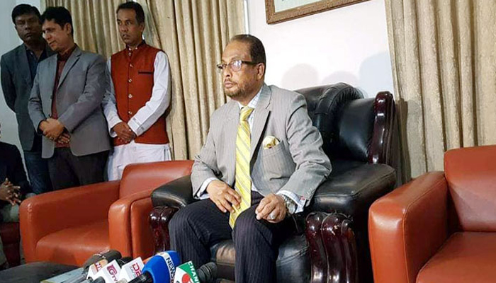 রাজনীতি করলে আপন মানুষও বিরুদ্ধে যেতে পারে