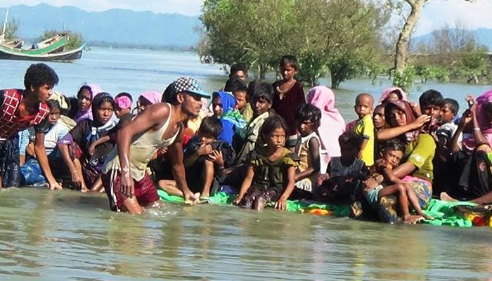 রায়ের অপেক্ষায় রোহিঙ্গারা, মসজিদে মসজিদে প্রার্থনা