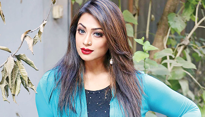 বছরের শুরুতেই উচ্ছ্বসিত পপি
