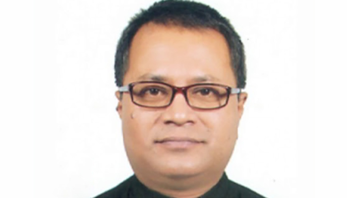 প্রতারকচক্র সম্পর্কে সতর্ক করলেন রাষ্ট্রপতিপুত্র