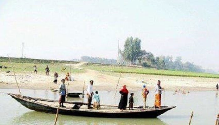 তিন যুগেও ব্রিজ পায়নি আত্রাইবাসী