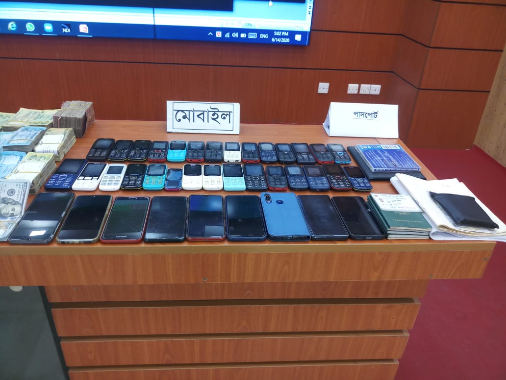 ৮০ লাখ টাকা ডাকাতির পরিকল্পনাকারীসহ গ্রেপ্তার ৫