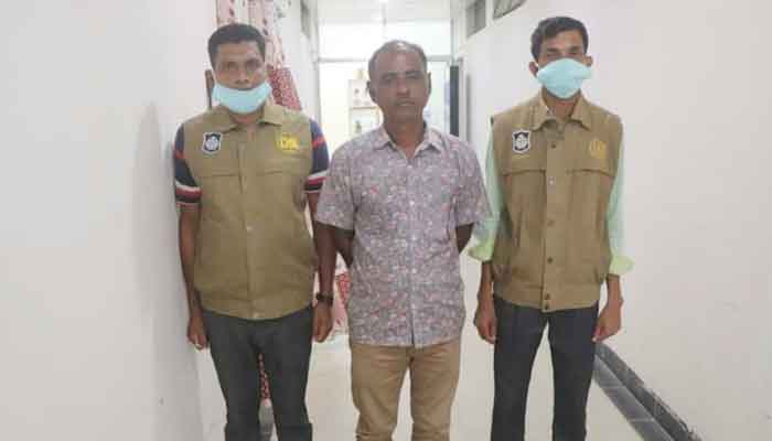 রাষ্ট্রপতির ছেলে পরিচয়ে প্রতারণা করতেন তিনি