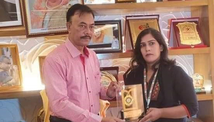 করোনাকালে মানবসেবায় গোল্ড মেডেল পেলেন জেহান
