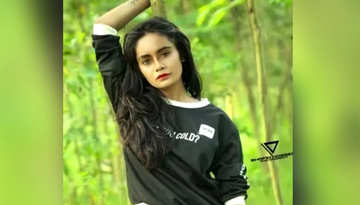 ফেসবুকে আল্লাহকে নিয়ে কটূক্তি করায় মাদ্রাসা ছাত্রী গ্রেপ্তার