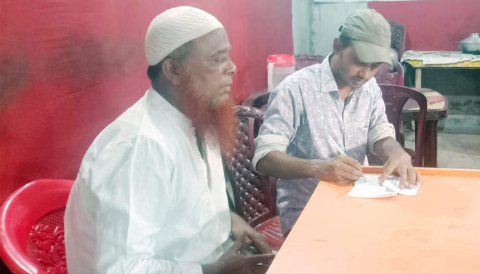 হারানো সব স্মৃতি নিয়ে এখনো বেঁচে আছি