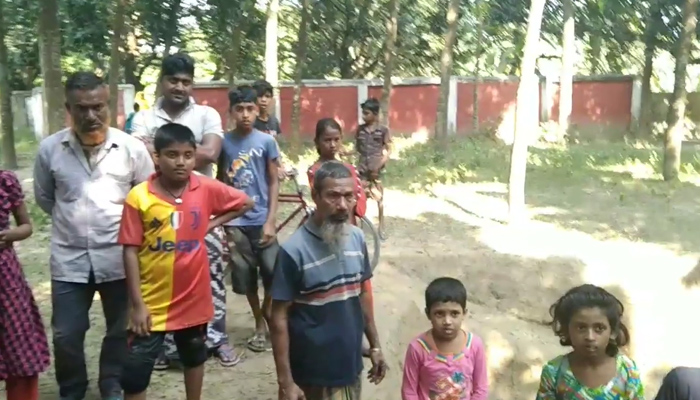 কবরস্থানে হাঁড়ি, গুপ্তধনের গুঞ্জন