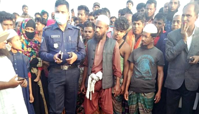 নববধূ-শিশুসহ সাত জনের মৃত্যু, উদ্ধার ৪০