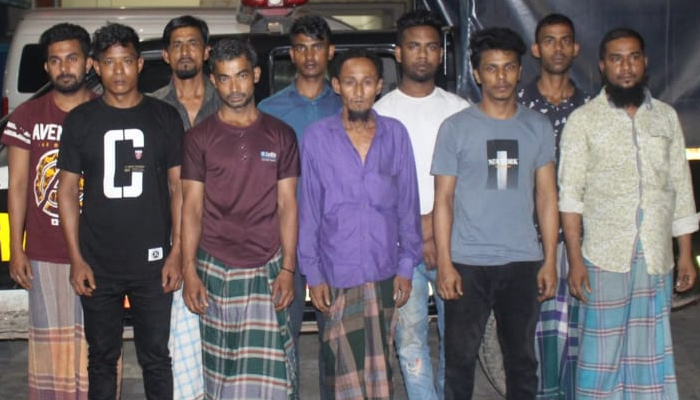 চকবাজারে অভিযানে ২৪ জুয়াড়ি গ্রেপ্তার