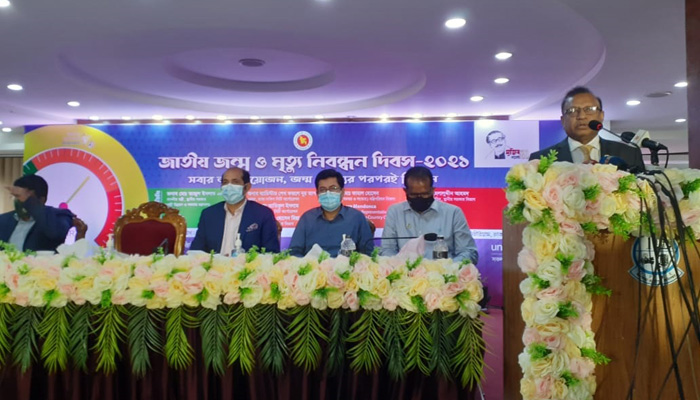কেন মানুষ বিএনপির বদলে প্রধানমন্ত্রীকেই চায় জানালেন এলজিআরডি মন্ত্রী