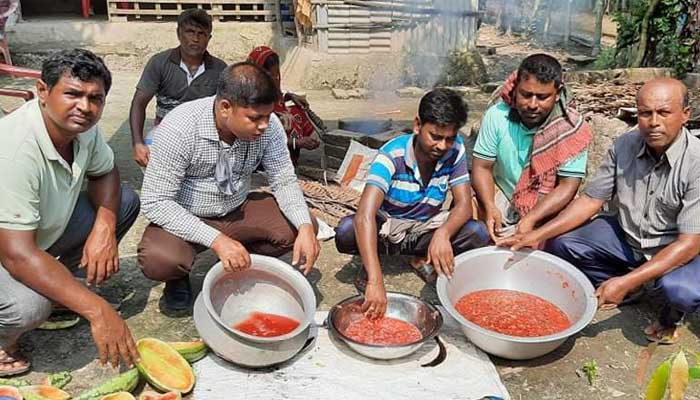তরমুজের গুড়!