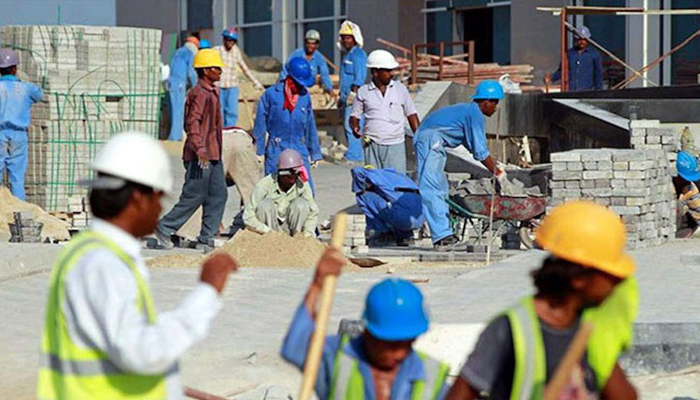 নভেম্বরে রেকর্ড ১ লাখ ২ হাজার ৮৬৩ কর্মী বিদেশ গেছে