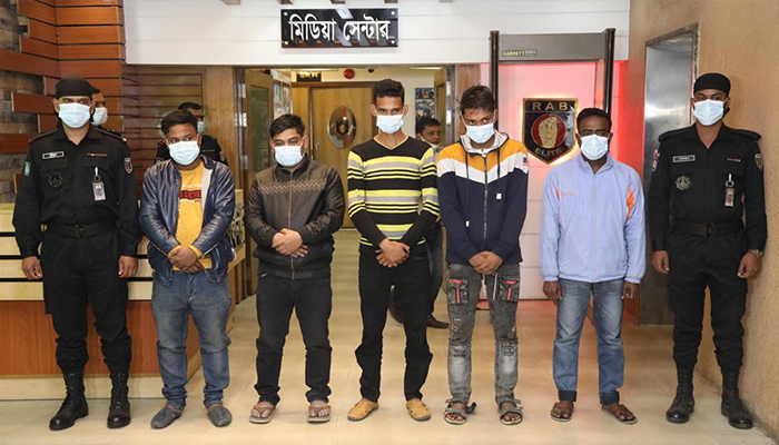 মাদক সিন্ডিকেটের তথ্য দেয়াই কাল হয় সায়মনের
