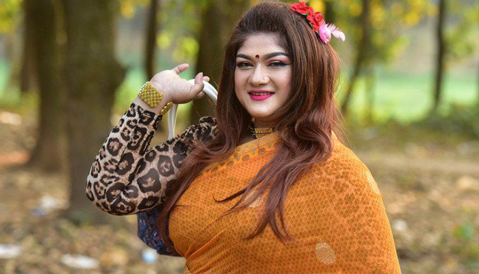 টাকা বিনিময়ে ভোটের অভিযোগ নিয়ে মুখ খুললেন মুনমুন