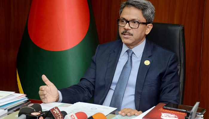 ইউক্রেন থেকে ২৪ বাংলাদেশিকে হেফাজতে নেয়া হয়েছে