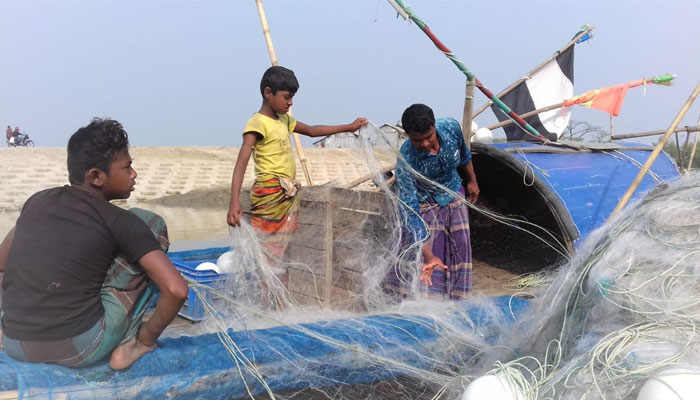 করোনাকালে স্কুল থেকে ঝরে পড়েছে ৮৯ শতাংশ শিশু শ্রমিক
