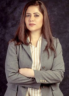 কলকাতায় সিপিএম প্রার্থী নাসিরুদ্দিন শাহর ভাইঝি সায়রা