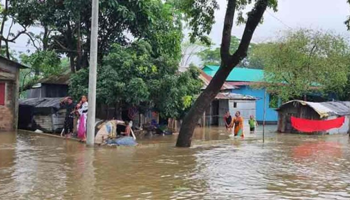 বিধ্বস্ত সুনামগঞ্জ শহরে ভূতুড়ে নিস্তব্ধতা