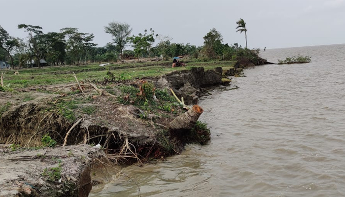 আঙ্গোরে নদী ভাঙন থেকে বাঁচান, ৩০ হাজার পরিবারের আকুতি