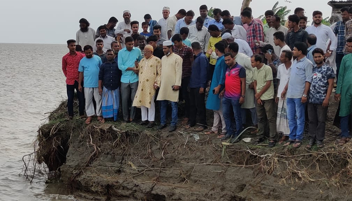 আঙ্গোরে নদী ভাঙন থেকে বাঁচান, ৩০ হাজার পরিবারের আকুতি