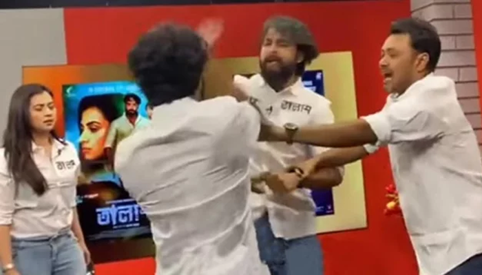 সিনেমার প্রচারের জন‍্য এমন রুচিহীন কাজ!