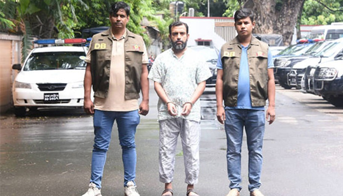 গ্রামীণ টেলিকমের অর্থ আত্মসাৎ: কর্মচারী ইউনিয়নের সহ-সভাপতি রিমান্ডে