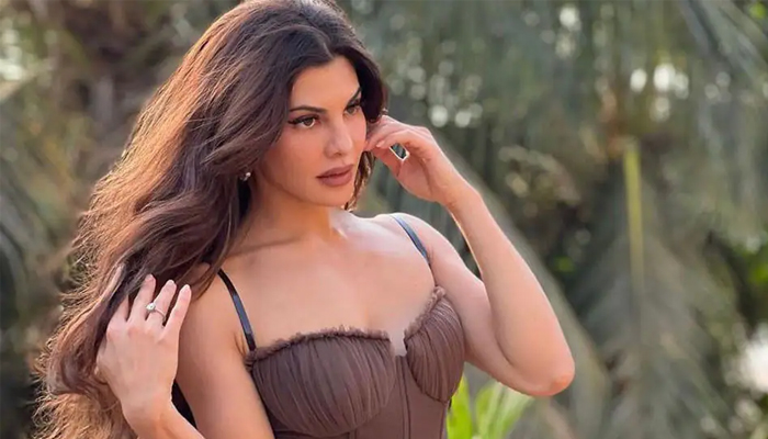 বিপদে জ্যাকলিন, স্বপ্নপূরণের সাহস জোগাচ্ছেন নিজেকে