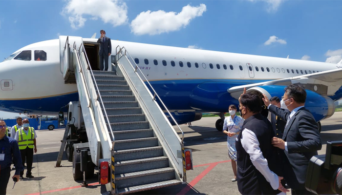 ঢাকা ছাড়লেন চীনের পররাষ্ট্রমন্ত্রী