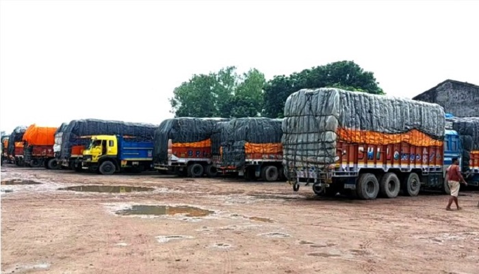 শুল্ক কমলেও চাল খালাসের জটিলতা কাটছে না