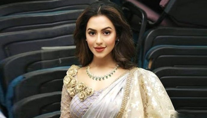 সিঙ্গেলদের জন্য আমি আছি: নুসরাত ফারিয়া