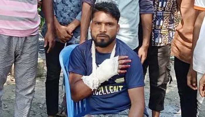 ‘বিএনপির সমাবেশে যাচ্ছে’ সন্দেহে কুপিয়ে জখম