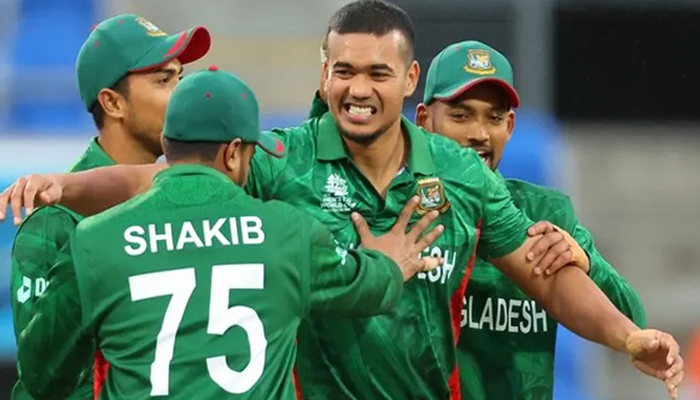 তাসকিন ও ফিল্ডারদের জয়ের কৃতিত্ব দিলেন সাকিব