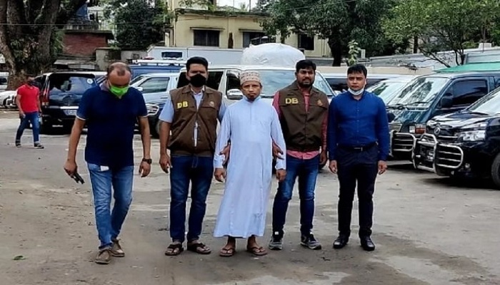 মুফতি কাজী ইব্রাহিমের বিরুদ্ধে চার্জশিট