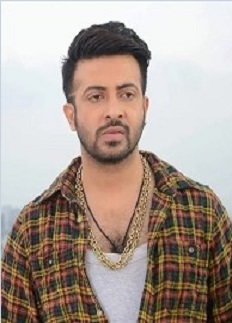 গণমাধ্যমকে কড়া হুঁশিয়ারি শাকিবের