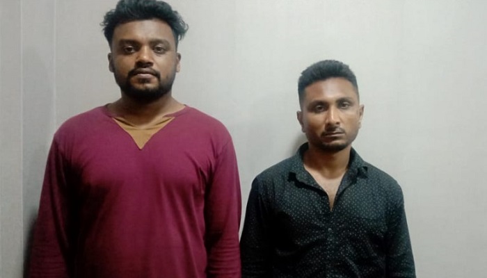 টিস্যুর প্যাকেটে ইয়াবা পাচারের সময় গ্রেপ্তার ২