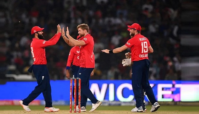 বড় জয় দিয়েই সিরিজ ইংল্যান্ডের