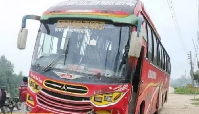 গাইবান্ধায় বাসচাপায় নানি-নাতনির মৃত্যু