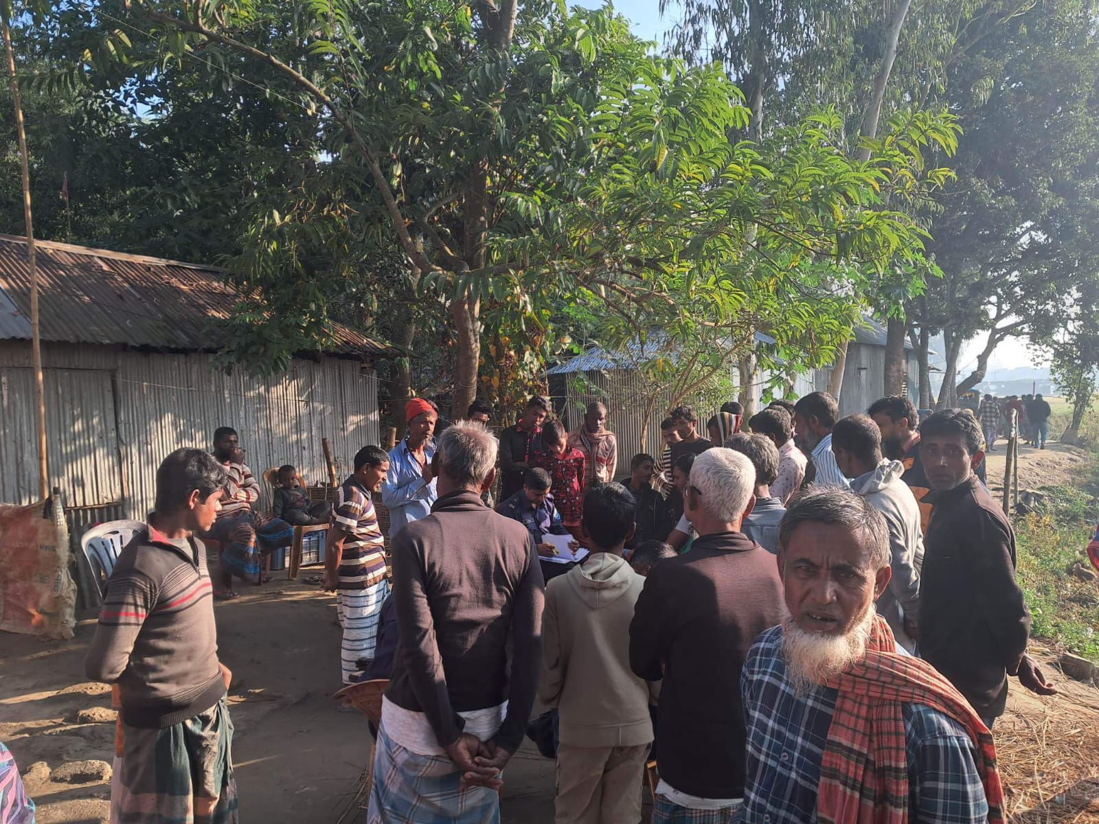 গাইবান্ধায় বাসচাপায় নানি-নাতনির মৃত্যু