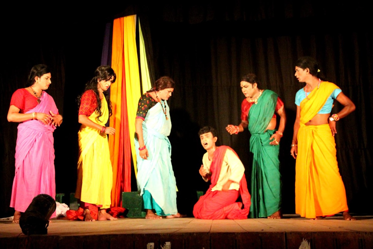 হিজড়া সমাজের সুখ-দুঃখ গাঁথা ‘শিখন্ডী কথা’