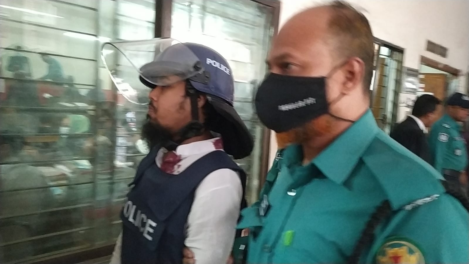 জেলখানায় গোপন অ্যাপসে সাংগঠনিক কার্যক্রম চালায় জঙ্গিরা