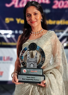 ‘মায়া’ দিয়ে মিথিলার পুরস্কার জয়