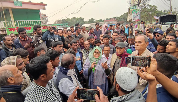 হাওর শুকিয়ে মৎস্য নিধন, কৃষকদের বিক্ষোভ