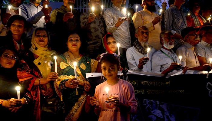 চট্টগ্রামে সেক্টর কমান্ডার্স ফোরামের প্রদীপ প্রজ্জ্বলন