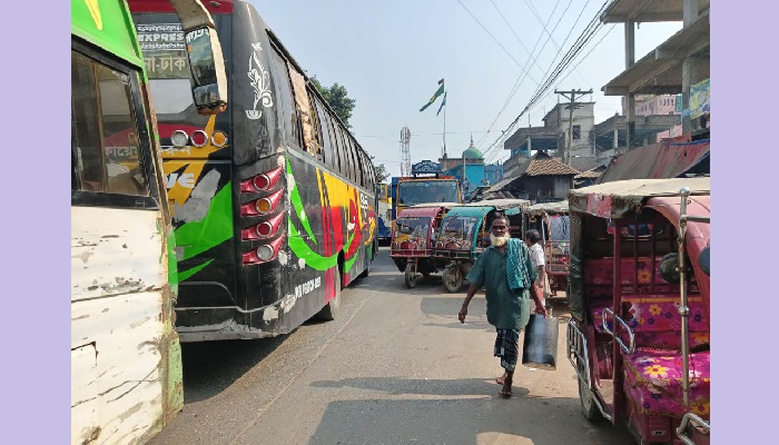 যানজটের শহর শ্যামগঞ্জ, নিরসনে নেই উদ্যোগ