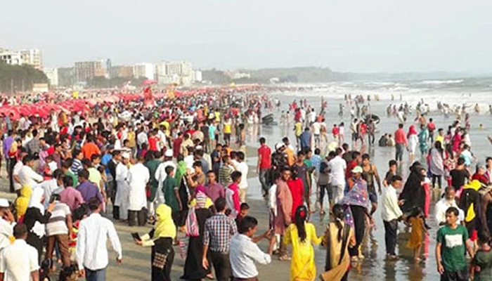 ঝিমিয়ে থাকা কক্সবাজারে প্রাণের সঞ্চার